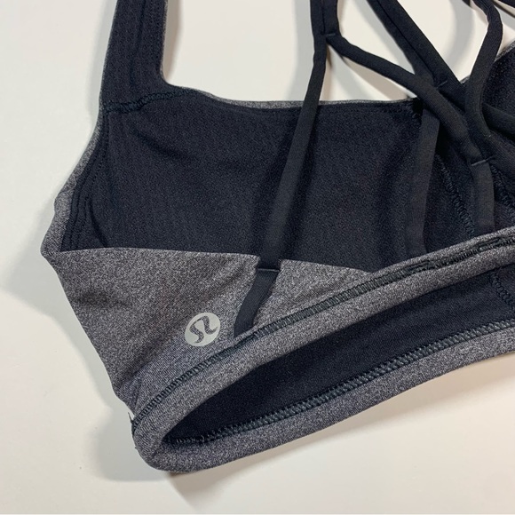 Size 4 Lululemon grey strappy back sports bra - Picture 13 of 14